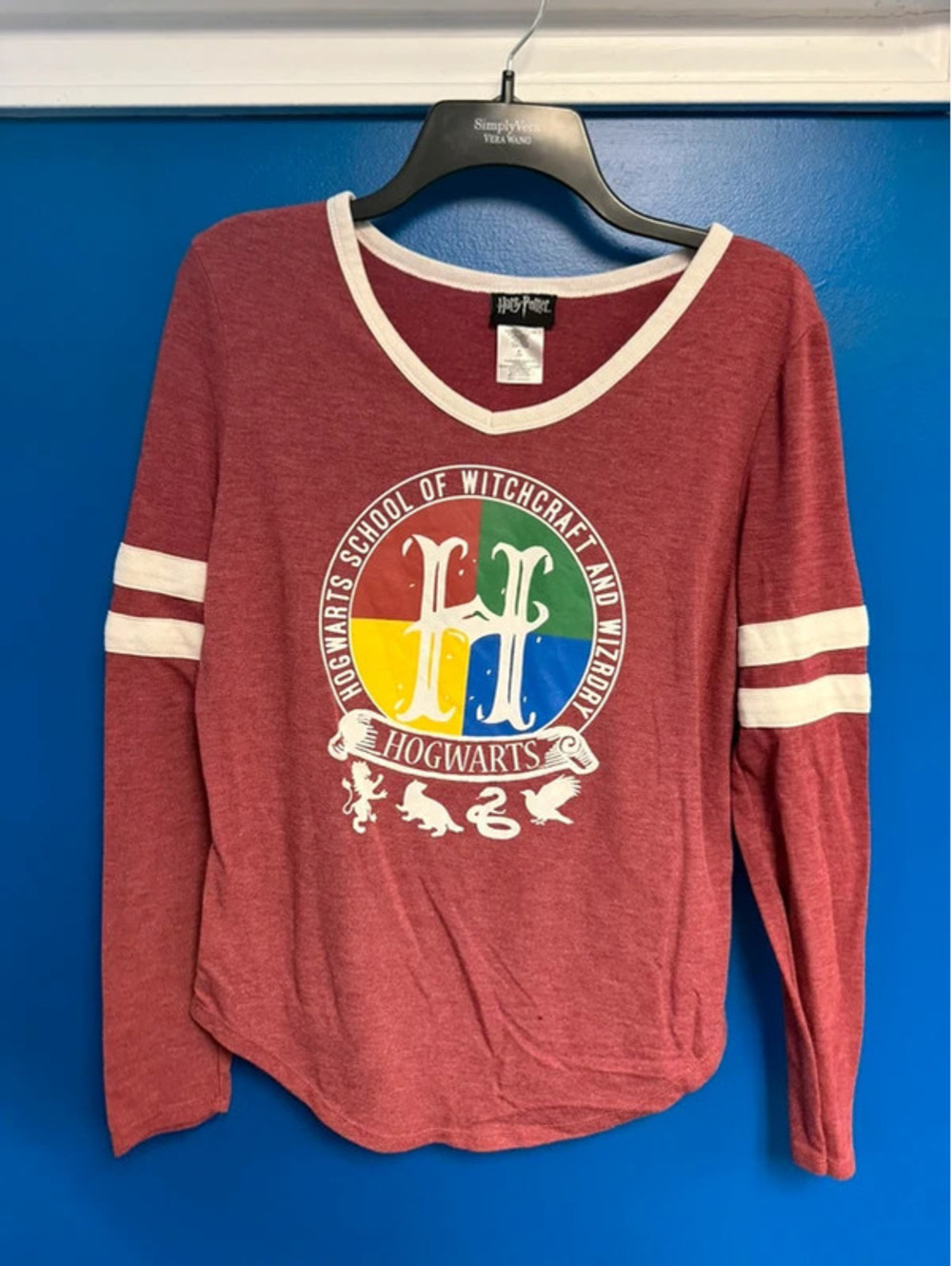 Harry Potter Hogwarts Crest Long Sleeve Shirt Womens Medium Red